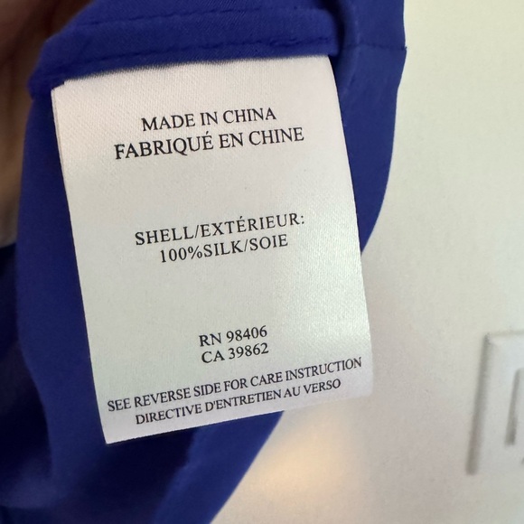 NEW Theory Laurel 100% Silk Blouse Sleeveless Cowl Size Large Blue NWT - Picture 6 of 7